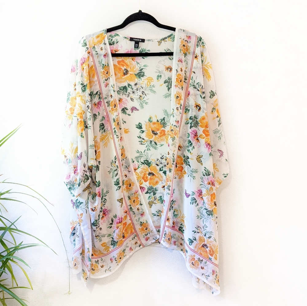 NWOT Torrid 3/4X white floral kimono